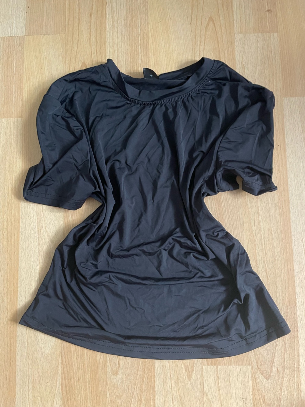 SHEIN Black Short Sleeve Scoop Neck Tee